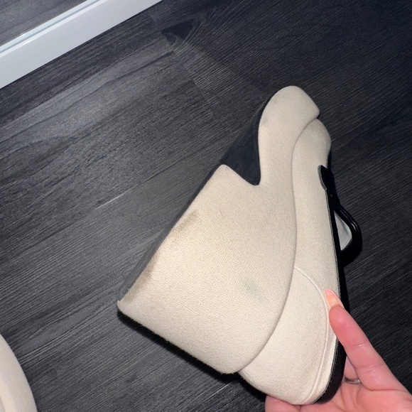 Charles and Keith shoes - Picture 3 of 7